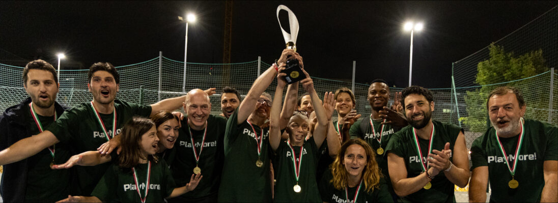 coppa sport diversità felici